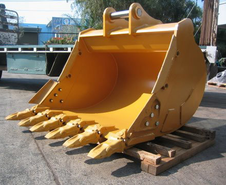 25 mm Q345B diş plakaları ile kum püskürtülen kazıcı kaya kovası